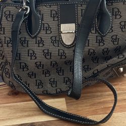 Dooney Bourke