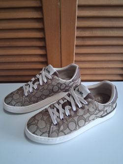 Coach Clip Sig Jacq Low Top Women's Sneaker * Size: 6