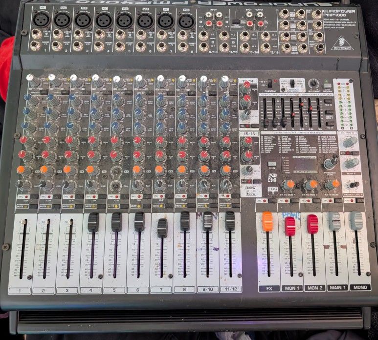 Behringer Europower PMP4000 16-Channel 1600W Powered Mixer