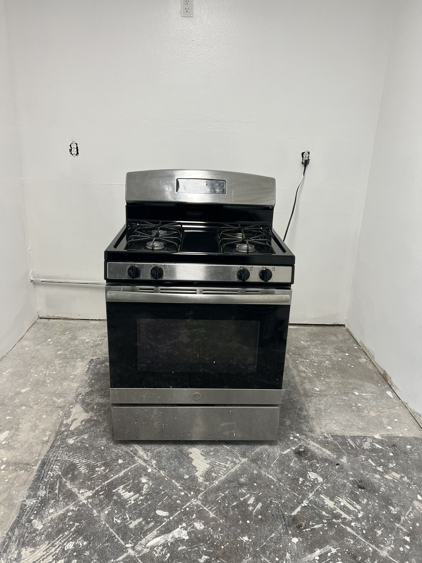GE 30in Gas Stove