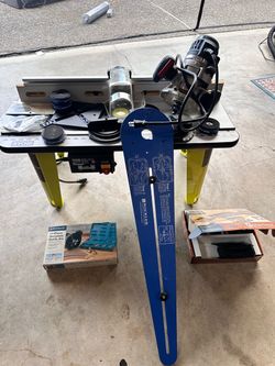 Ryobi Router Table with Bosch Router and Accessories