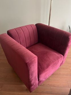 Velvet chair gorgeous and comfy