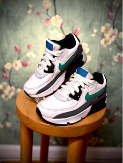 NIKE AIR MAX 90 LEATHER GS WHITE STADIUM GREEN YOUTH DV3607-102 SIZE 11.5C Kids