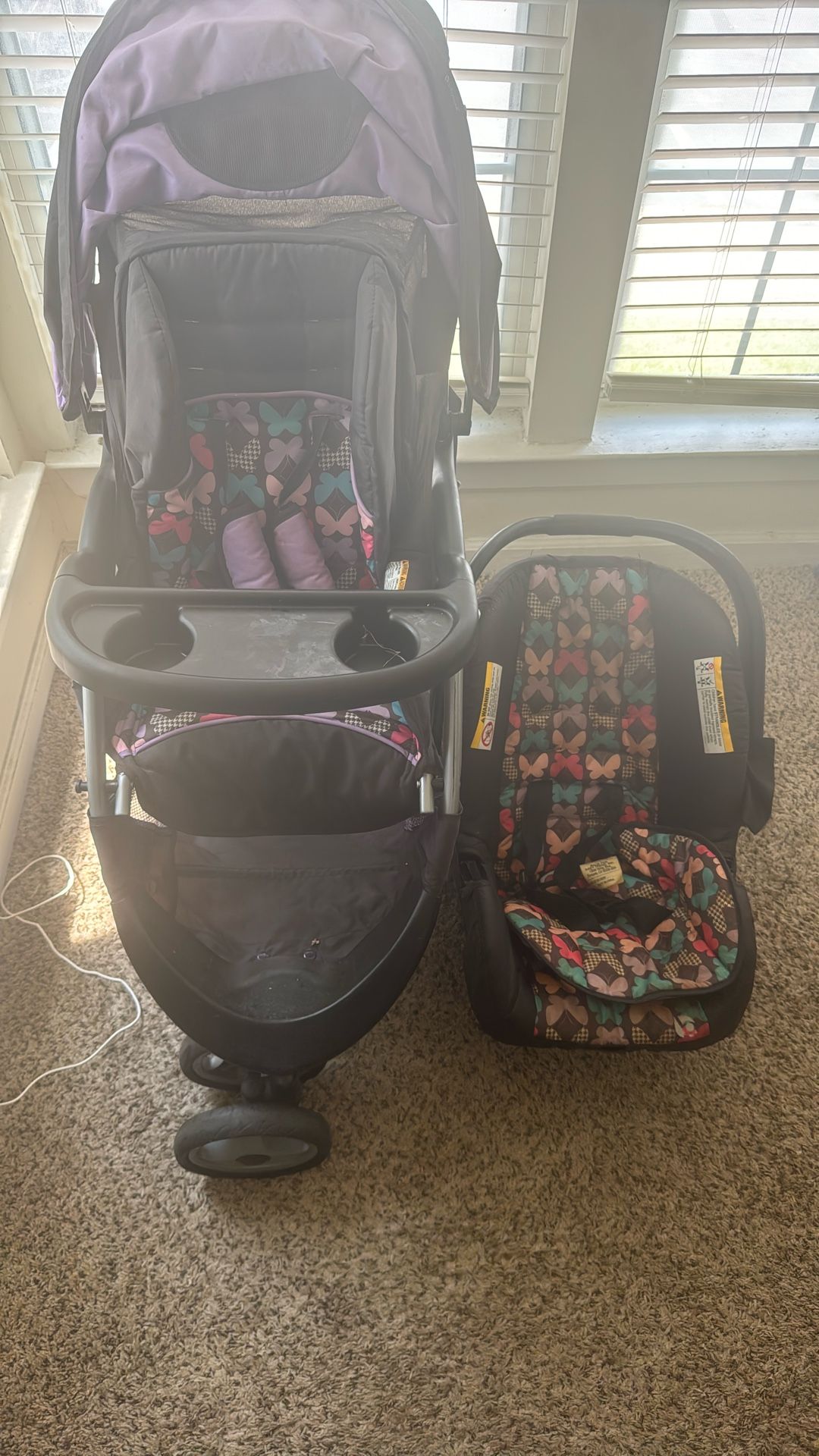 stroller and car seat