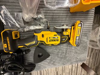 DeWALT 20V MAX XR Brushless Oscillating Multi-Tool Kit – Complete Set