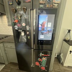 Refrigerator 