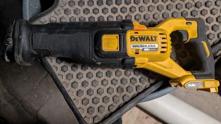DeWalt ••• 60V MAX Brushless Sawzall ••• DCS388