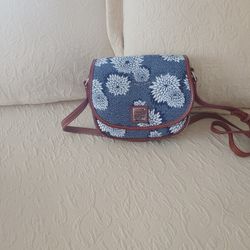 Dooney and Bourke Cross Body Bag