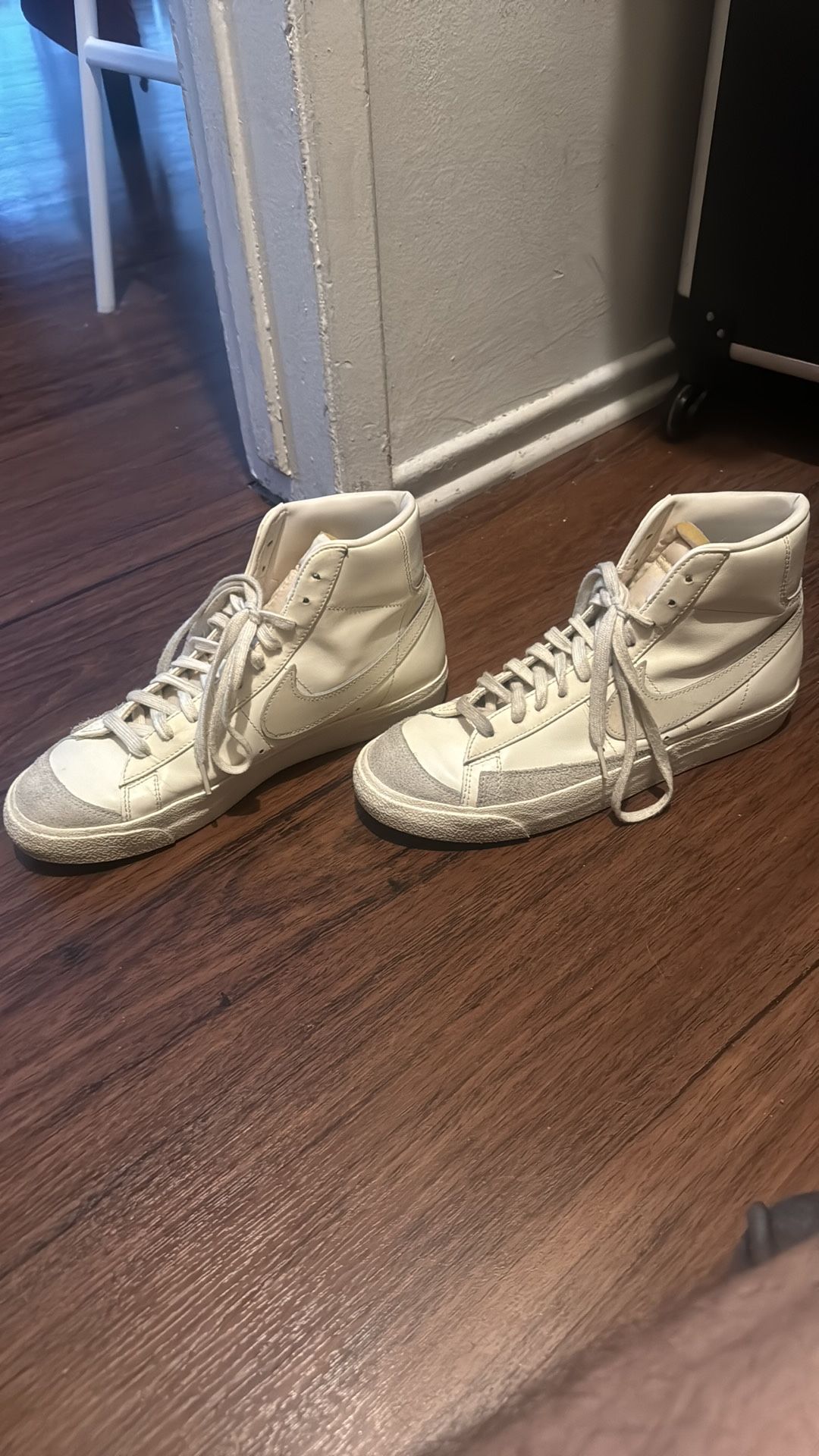 Nike Blazer Mid 77 Coconut Milk Women Size 11 Men 9.5