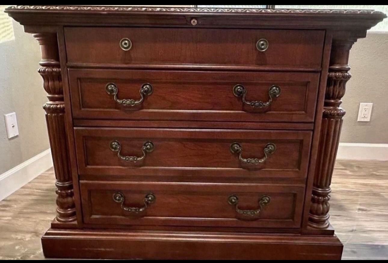 Hekman Executive 2 Drawer Lateral Filing Cabinet  