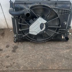 Radiator/condenser/fan