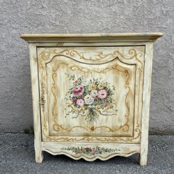 Habersham Antique-Style Side Table