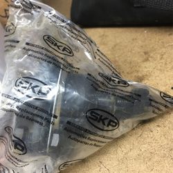 Two Lower Ball Joint For Chevy Blazer  From 95to 2004