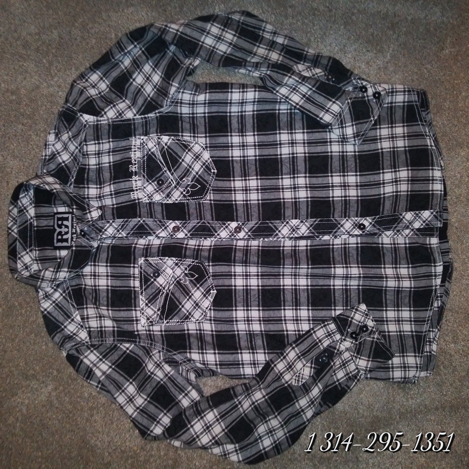 Rock n Revival size large like new condition .