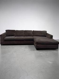 OVERSIZED CHAISE SECTIONAL COUCH