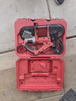Milwaukee band saw great condition with 2 blades