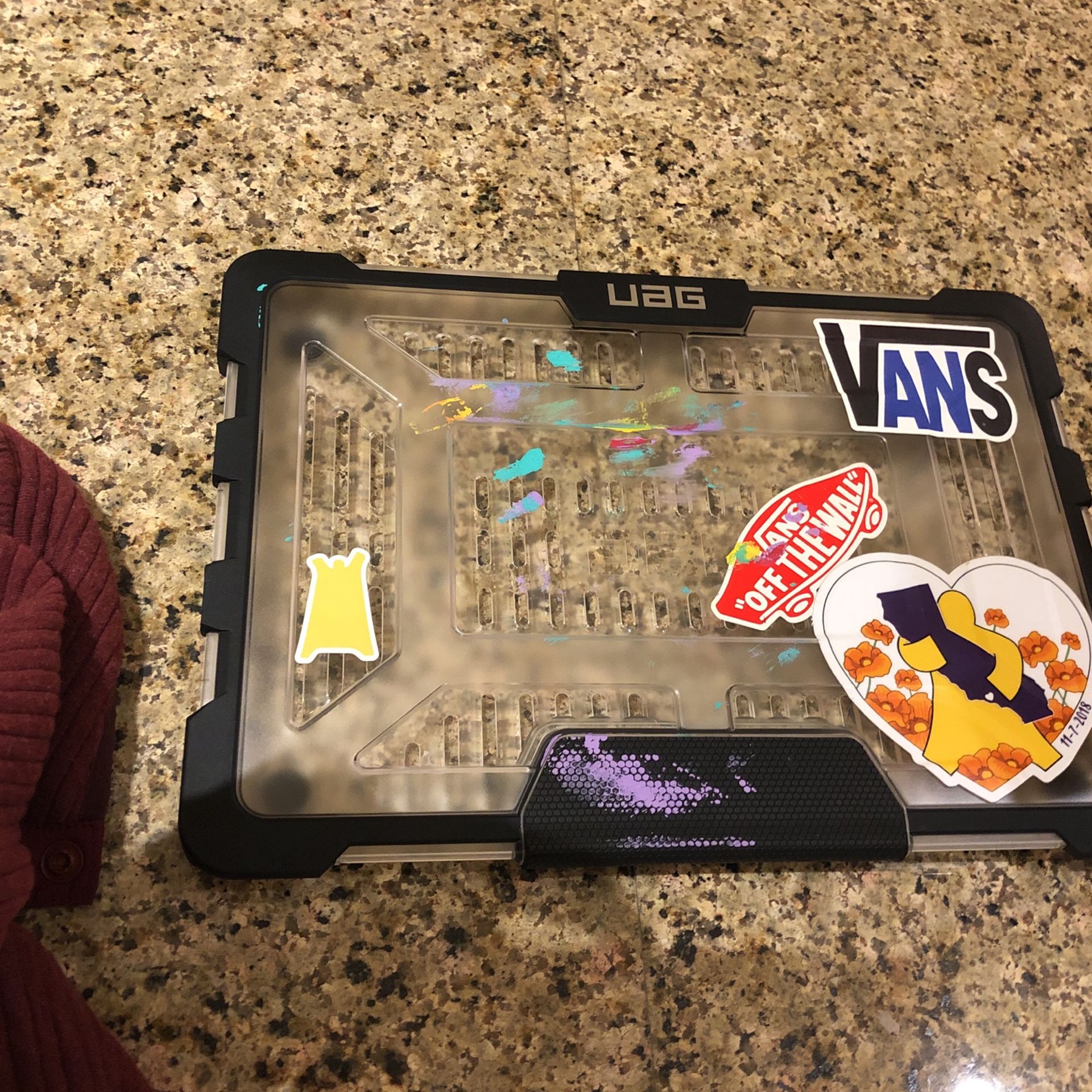 Case Surface UAG MacBook Pro 13”