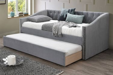 Twin/twin size daybed with orthopedic mattress included