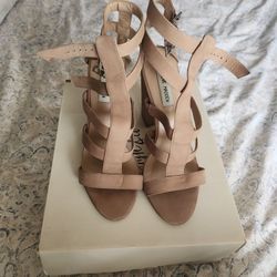 Steve Madden Taupe Heels - Size 8.5M