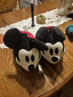 Mickey Slippers 