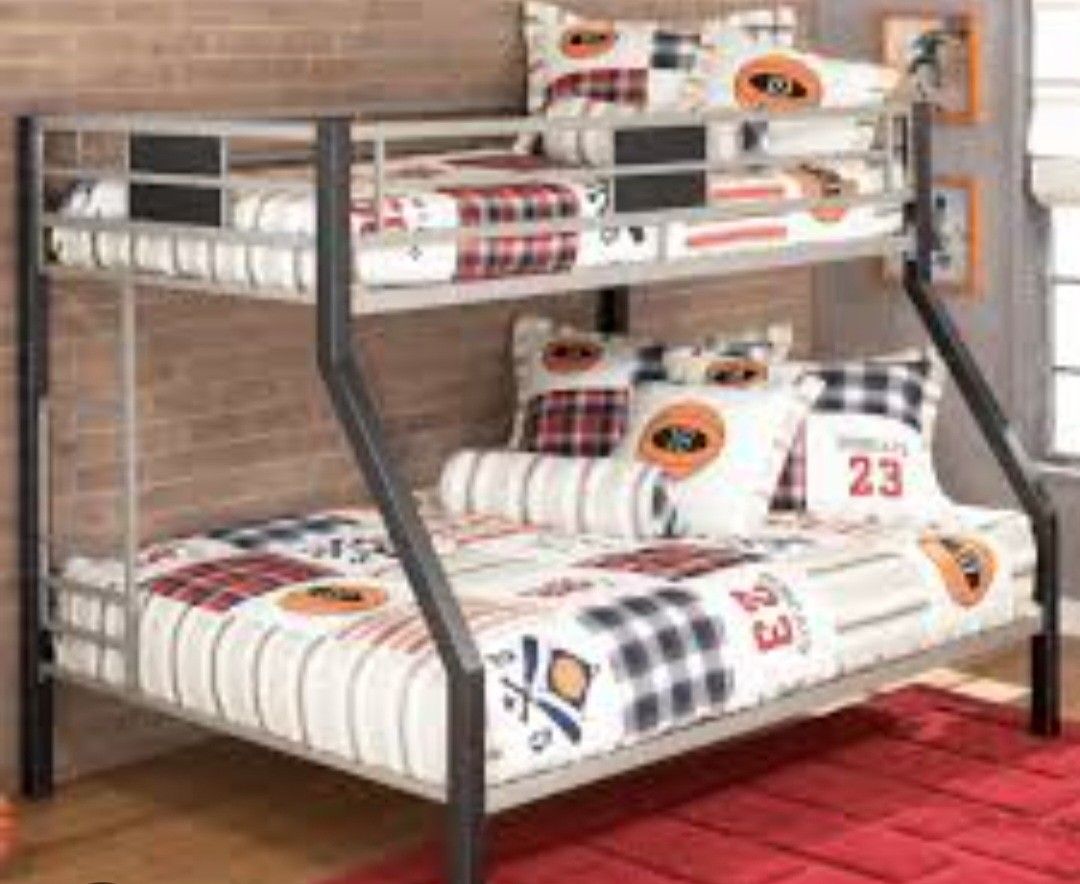 π₯π₯BUNK BED WITH MATTRESS INCLUDED π₯ DELIVERY AVAILABLE FOR $40π₯