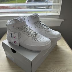 AIR FORCE 1 MID EASYON (GS) Size 5.5y