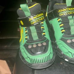 John Deer Size 12 Boys