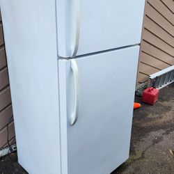 Frigidaire Fridge (Delivery Available)