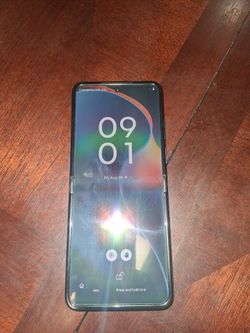 Verizon motorola razr 2025 trade for a Nintendo switch old or $300