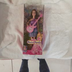 Collectible Barbie Doll - Kiera Doll From Barbie The Princess And The Popstar 