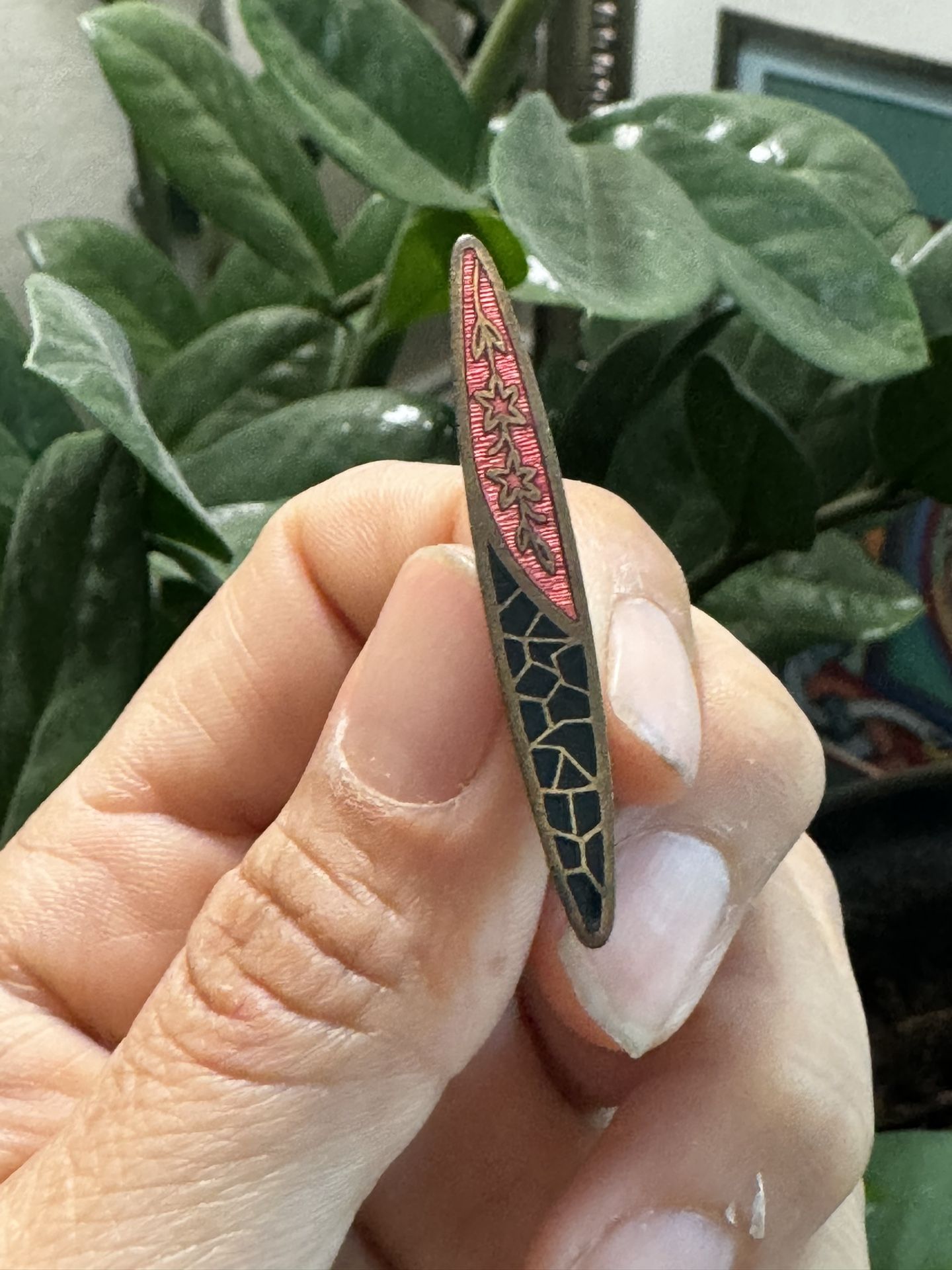 Vintage Black And Red Brooch/Lapel