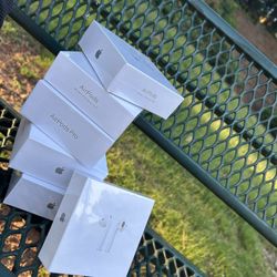 Airpods Airpods Airpods !
