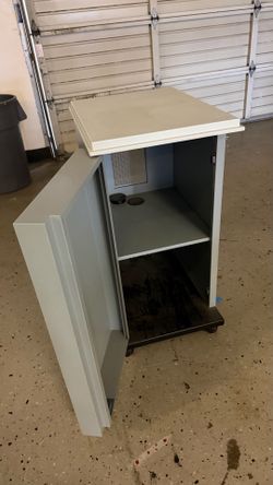 Mobile metal shop Cabinet