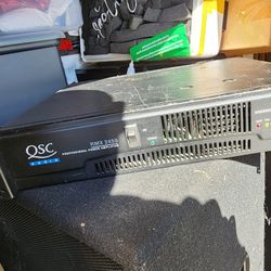 QSC 2450 AMPLIFIER