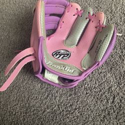 Toddler Girl’s Franklin Baseball Glove