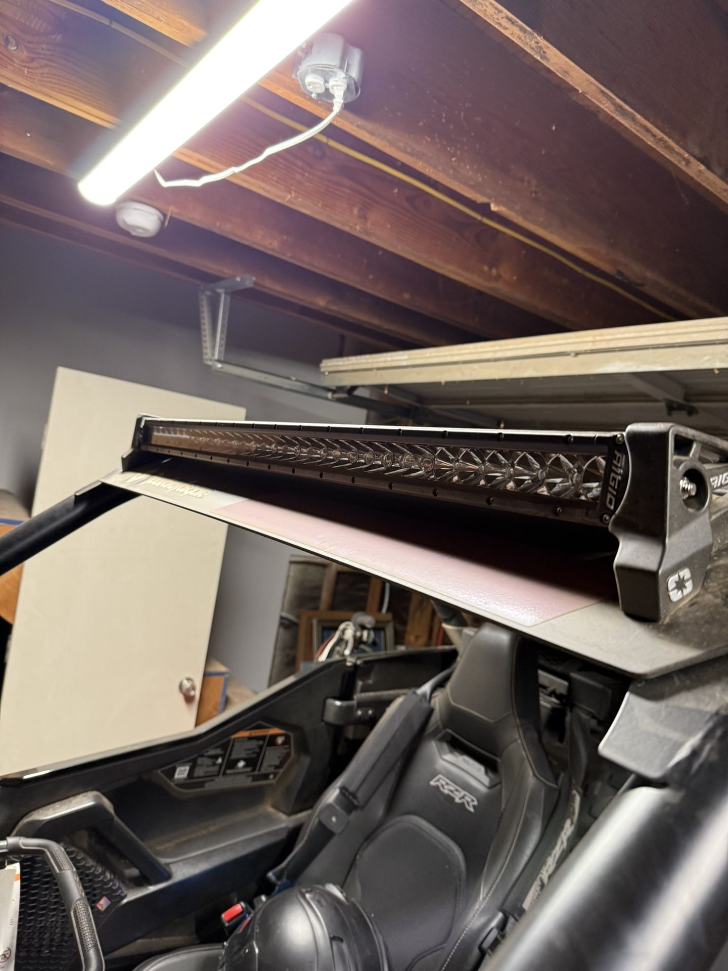 Rigid lightbar