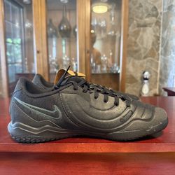 New Mens 9 Nike Tiempo Legend Academy Indoor Soccer indoor shoes futbol $45 cash, pick up in Reseda (Tampa and Vanowen)