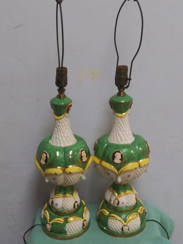 VINTAGE 1950s ANTIQUE CAPODIMONTE ITALY LAMPS