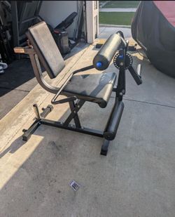Titan Leg machine