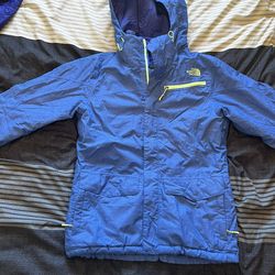 North face Woman’s Ski Jacket In Great Condition