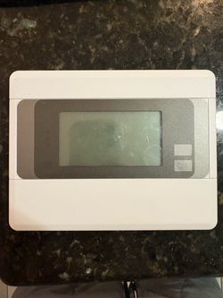 Digital Thermostat with LCD Display