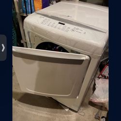 LG Electric Dryer 