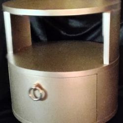 Thom Filicia's Collection for Vanguard Furniture End/Side Table