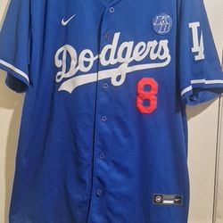 Jersey From Los Dodgers Wiht Bryantname In The Back #24 3xl