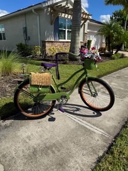 Huffy 26” Cruiser Bike – Butterfly Art Bike
