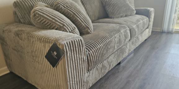 Lindyn new sofa 2 piece