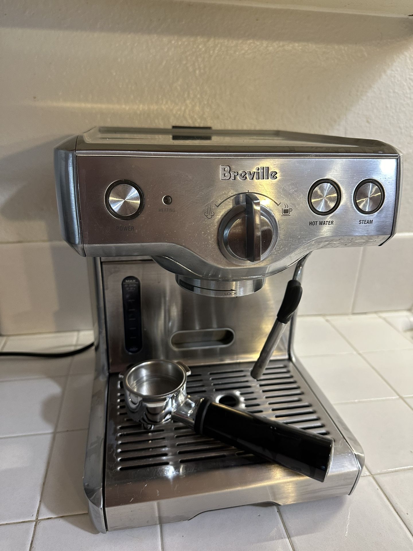 Breville Expresso Machine for Sale in San Diego, CA OfferUp