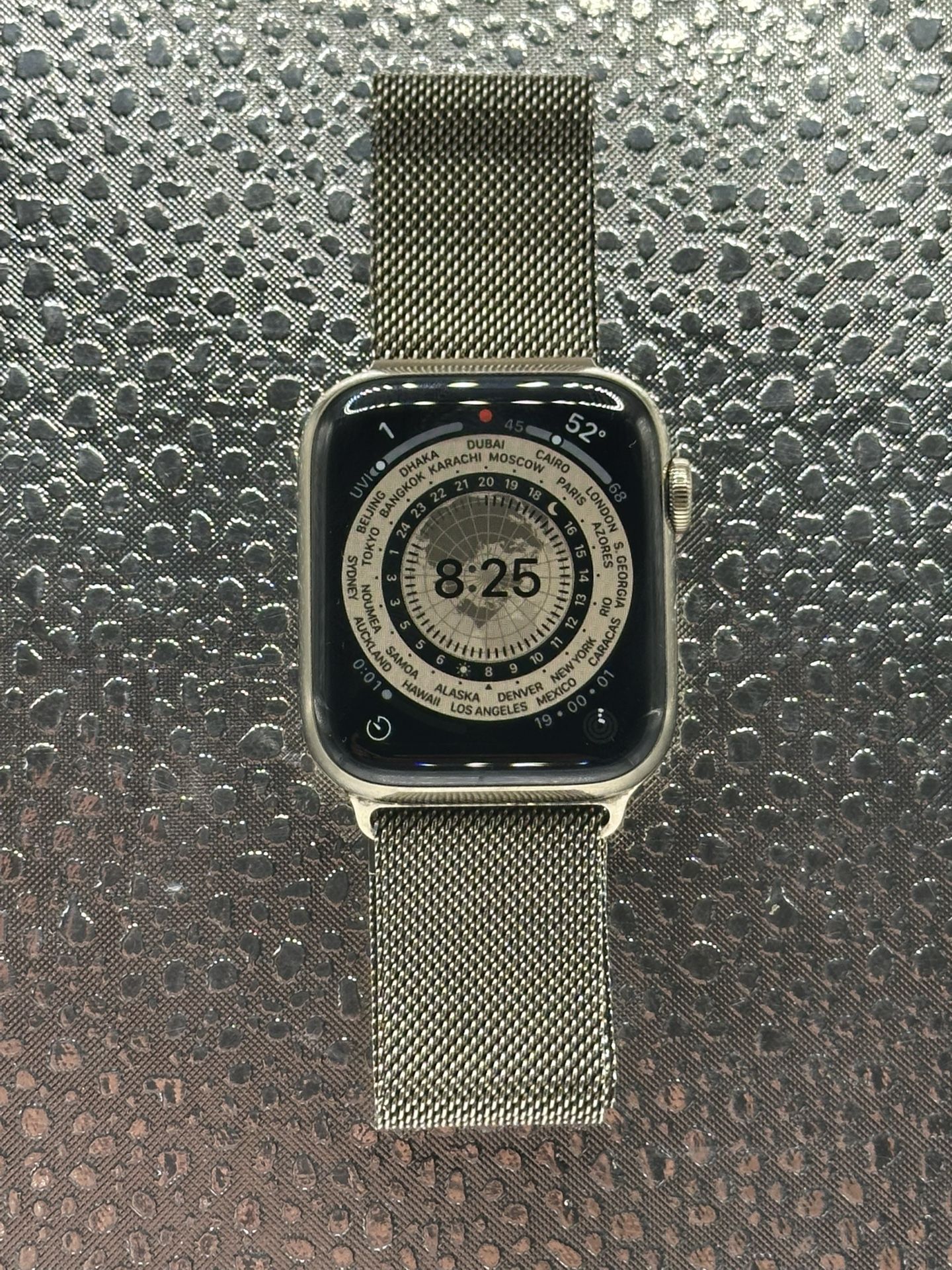 Beautiful! Apple Watch Series 6 - 44mm - Cellular - Gold Stainless - Milanese - Unlocked 