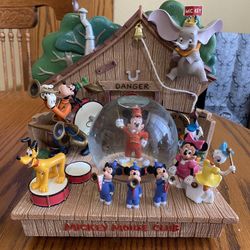 Disney Mickey Mouse Club Snow Globe