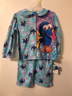Girls dory pajamas size 3T 4T and 5T new never used